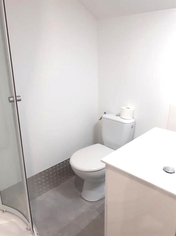 10 - Joli Studio Avec Deux Lits, Tout Equipe Pour 1, 2 Ou 3 Personnes Maximum, Vue Sur Parc Arbore, Parking Privatif Gratuit, Grand Fourgon Possible, Tout Le Linge De Maison Est Fourni Razac-sur-lʼIsle Eksteriør bilde