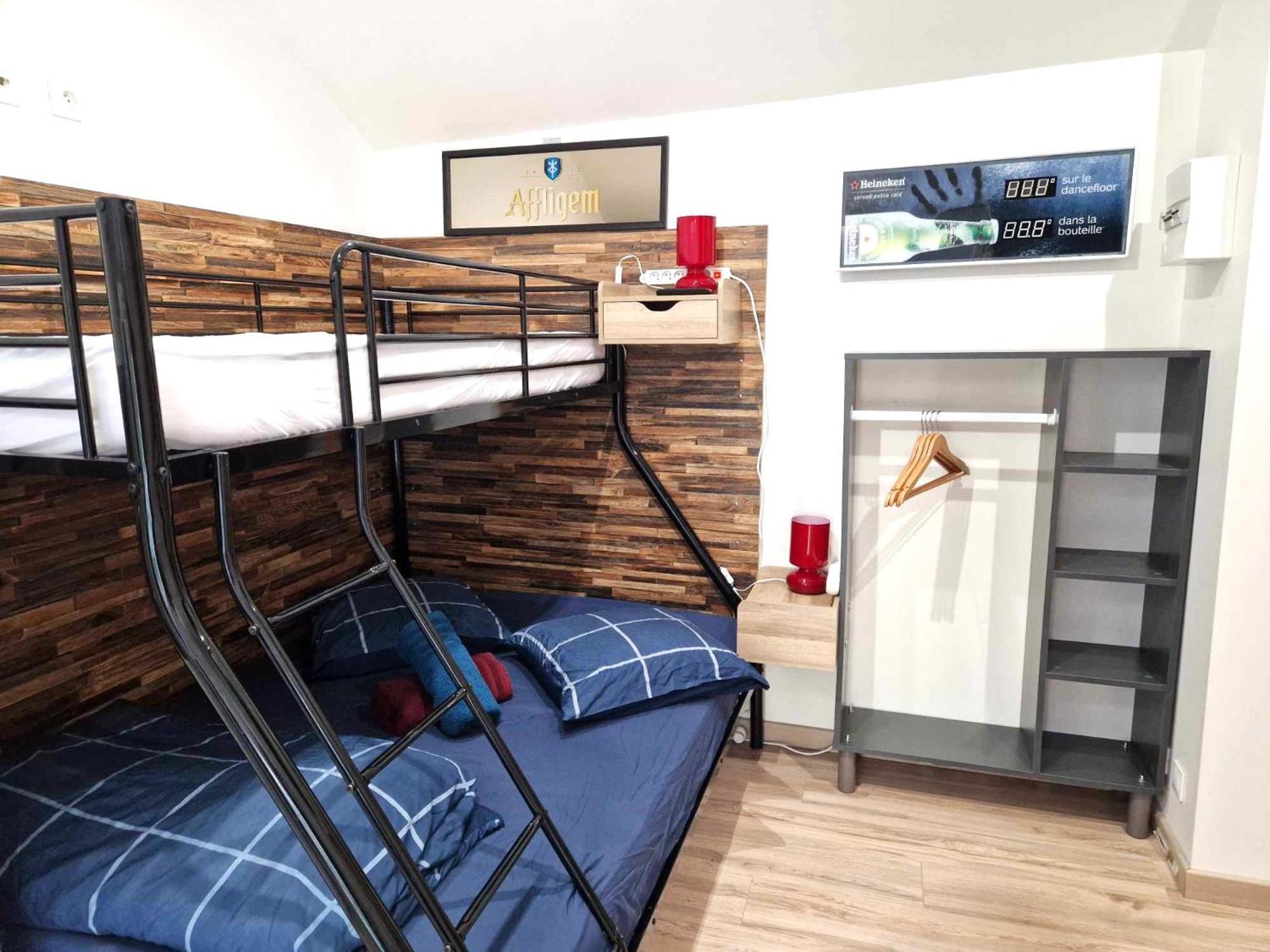10 - Joli Studio Avec Deux Lits, Tout Equipe Pour 1, 2 Ou 3 Personnes Maximum, Vue Sur Parc Arbore, Parking Privatif Gratuit, Grand Fourgon Possible, Tout Le Linge De Maison Est Fourni Razac-sur-lʼIsle Eksteriør bilde